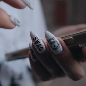 Doreen Nails II gallery